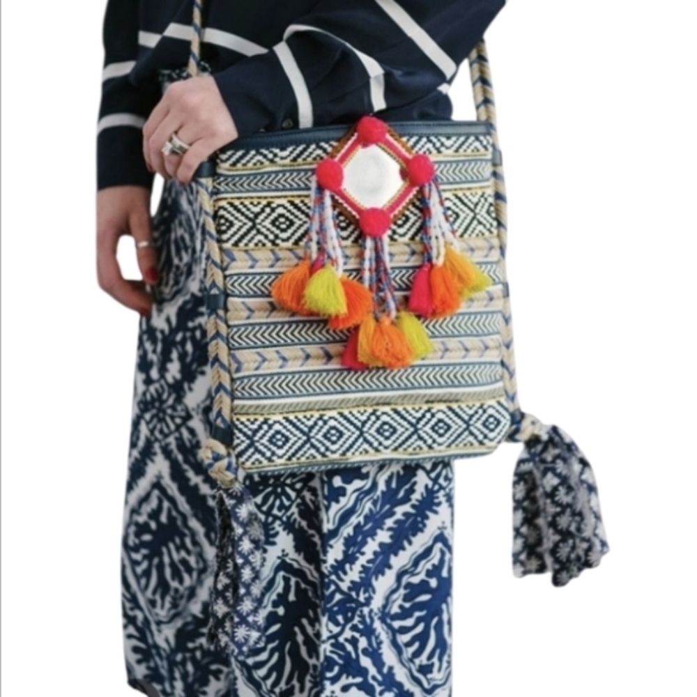 Tory Burch Spring 2013 RARE Katie Fisherman Crossbody w/ TB Dustbag in EUC
